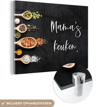 MuchoWow® Glasschilderij 120x90 cm - Schilderij acrylglas - Moeder - Keuken - Spreuken - Mama's keuken - Quotes - Foto op glas - Schilderijen