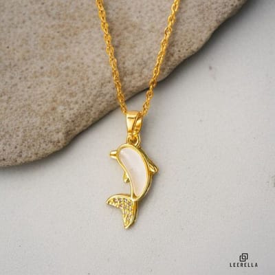 Leerella Sprankelende Dolphin Ketting in Goudkleurig RVS met Wit Zirkonia - Uniek Zee-Symbool voor Elegante Dames 40+5cm