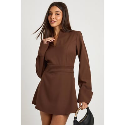 boohoo Dames Op maat gemaakte mini-jurk met lange mouwen | Chocoladebruin | Maat: 36