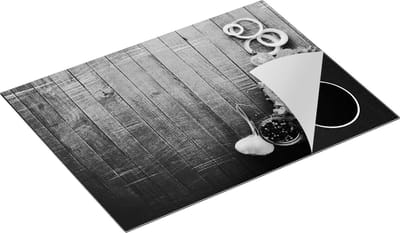 Chefcare Inductie Beschermer Hamburger op Bruine Houten Planken - Zwart Wit - 70x50 cm - Afdekplaat Inductie - Kookplaat Beschermer - Inductie Mat
