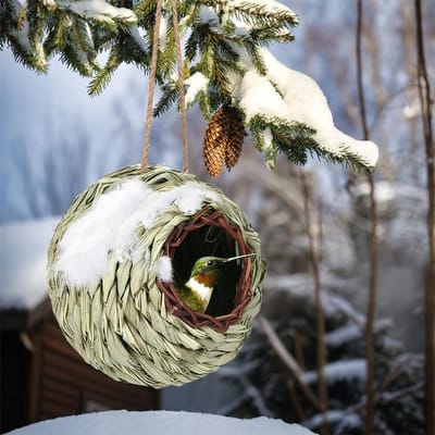 1 stuk hangende kolibriehuis - handgeweven bolvormig ontwerp - decoratief vogelnest voor in de tuin - creatief handgemaakt vogelnesthuis - 13 * 13 * deur 6 cm - geschikt voor decoratie op buitenterras, in de tuin en op balkons - geel