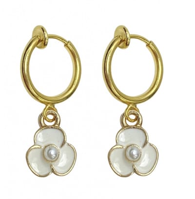 Klem oorbellen -Carola- wit -Synthetische parel -goudkleurig-geen gaatje-Charme Bijoux