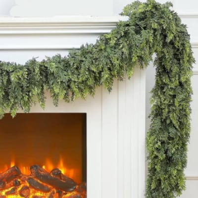 Kerst Slinger - Kunstmatige Dennenguirlande - Feestelijke Decoratie - Realistische Cederlook - 18 meter - Groen