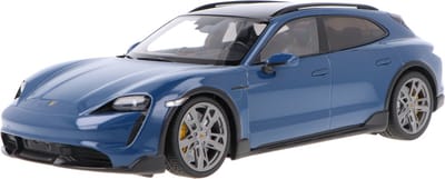 Porsche Taycan CUV Turbo S 2021 - 1:18 - Minichamps