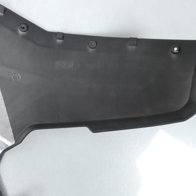 Sabot bas de caisse droit Noir mat pour moto Yamaha 50 TZR 2012 5WXF835KR0PB