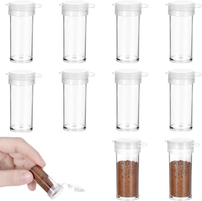 QTTVBTNA – 10 Stuks Mini Kruidenstrooiers – Kruidenpotjes – 6g – Transparante Plastic Zout- en Peperstrooiers met Deksel – Voor Camping, Reizen, BBQ, Outdoor en Keuken