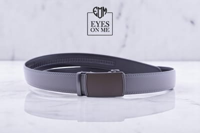 Grijze lederen riem zonder gaatjes met automatische gesp voor heren ( model L168 )