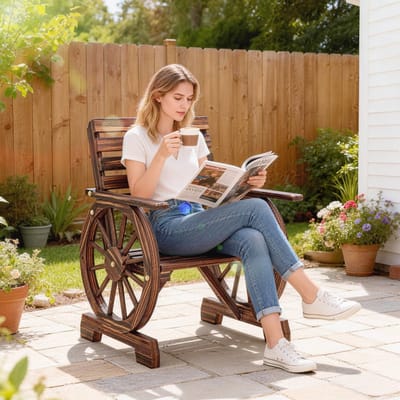 Wishdor Tuinstoel - Wagenwiel design - Met armleuningen en lattenzitting - Landelijke stijl - Voor tuin of balkon - Hout en roestvrij staal - Houtskool - 66 x 55 x 90 cm