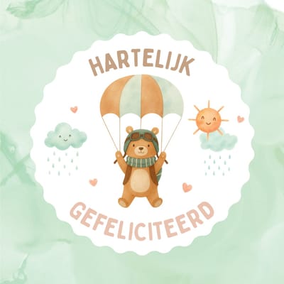 Wenskaart hartelijk gefeliciteerd beertje parachute aquarel – 13x13 cm – gevouwen kaart – inclusief witte envelop – stevig papier – verjaardagskaart kind