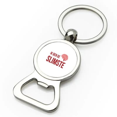Akyol - ik ben de slimste flesopener - Zelfvertrouwen - iemand die heel slim is - quote - cadeautje voor een slim persoon - nerd - kado - cadeau - gift - geschenk - verrassing - slimme mensen - 9 bij 3 cm