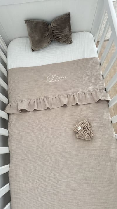 Deken Ruffle Comfykids - Hydrofiel - Beige - Personalisatie - 100x135 cm - Oeko-tex - GRATIS Personalisatie
