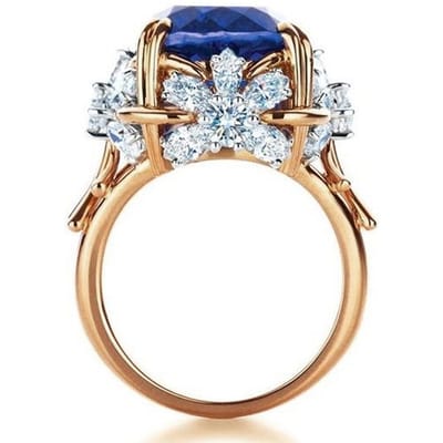 Huitan Prachtige Donkerblauwe CZ Damesring Schitterend Bloemontwerp Esthetische Damesaccessoires Verjaardagsfeest Nieuwe Sieraden 8 beige