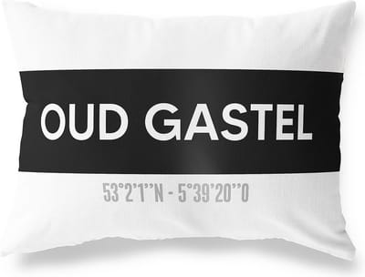 Tuinkussen OUD GASTEL - NOORD-BRABANT met coördinaten - Buitenkussen - Bootkussen - Weerbestendig - Jouw Plaats - Studio216 - Modern - Zwart-Wit - 50x30cm
