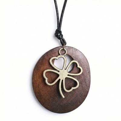 Bruine koord ketting voor dames en heren met klavertje vier hanger en ronde hanger