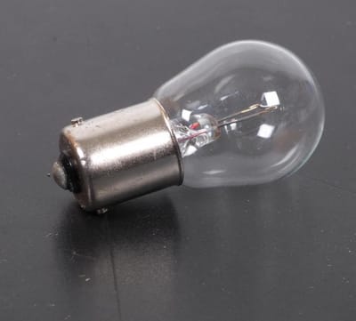 Ampoule BA15S en 12V 21W avec plot face à face pour moto scooter quad Neuf