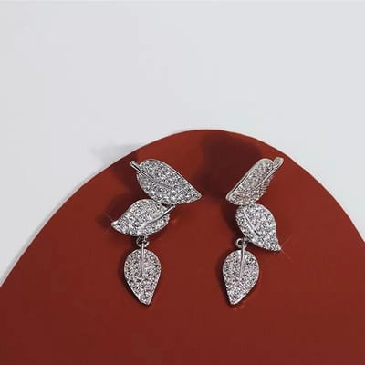 Huitan Exquisite Brilliant Leaf Drop Earrings for Women New Trendy Beautiful Ear Accessories Gorgeous Wedding Party Jewelry gray