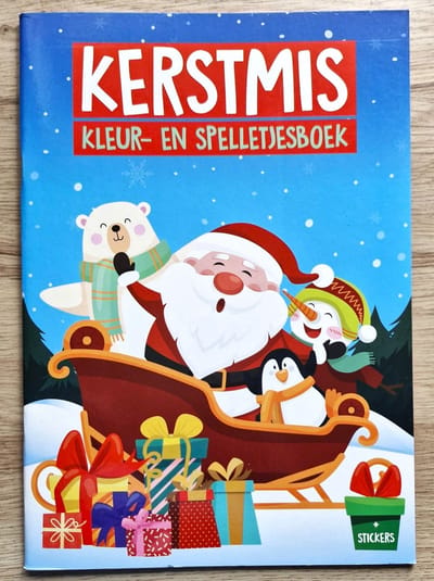 Kerstmis kleurboek / spelletjesboek / doe-boek voor kinderen, A4-formaat met doolhof, kleurplaat, van punt-naar-punt met kerstboom / kerstman / pakjes en dieren (Kerst cadeau!)