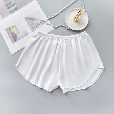 Dames IJszijde Korte Veiligheidsshorts Onder Rok Shorts Voor Dames Zomer Losse Homewear Wijde Pijpen Broeken Dames Panty Kleuren XL white