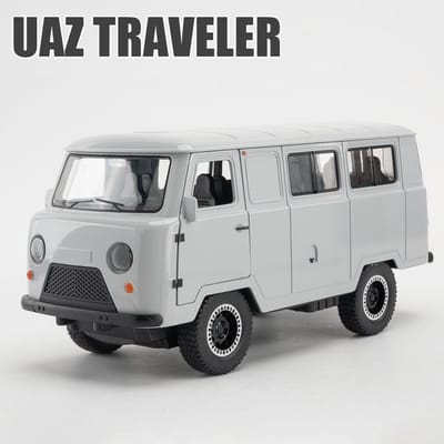 Schaal 1:18 Rusland Uaz Traveler Auto Model Speelgoed Legering Diecasts Verkeer Stadstour Voertuigen Modellen Simulatie Geluid Licht Kinderen Cadeaus