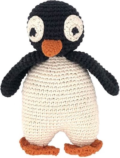 Luna-Leena duurzame knuffel pinguïn in zwart en gebroken wit - toy 0+ - in bio katoen - hand gehaakt in Nepal - penguin Olivia - knuffeldier - baby knuffelcadeau - geboorte - verjaardag - babyshower