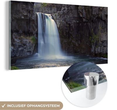 MuchoWow® Glasschilderij 40x20 cm - Schilderij acrylglas - Waterval - Water - Rotsen - Foto op glas - Schilderijen
