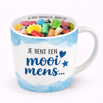 Mok - Koffie - Cadeau - Traktatie - Mok Je Bent Een Mooi Mens - Keramiek - Gevuld Met Snoep - "Speciaal voor jou"