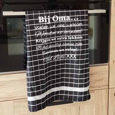 Theedoek met tekst bedrukt cadeau | Regels voor Bij  Oma Thuis |   verjaardag  feestdagen sinterklaas kerstmis hoera jullie worden grootouders zwangerschapsaankondiging  Moederdag Vaderdag Cadeau voor Mama  Oma vrouw dames