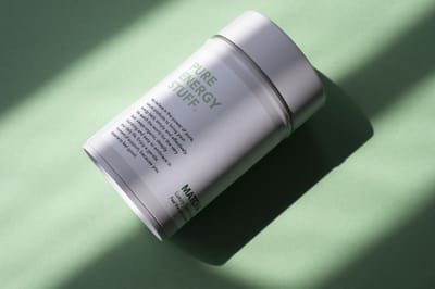 Hoogste kwaliteit matcha. Voor meer energie, focus en balans. Blikje 100 gram. Effectief tegen overgangsklachten! Helpt je door de menopauze.