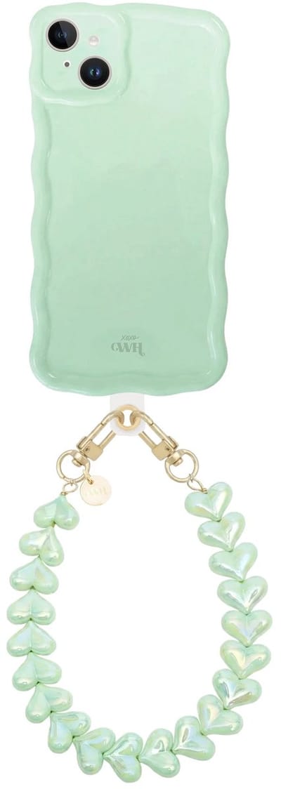 xoxo Wildhearts Glossy Wavy Case Sage Sorbet - Funky Hearts - geschikt voor iPhone 15 - hoesje met telefoonkoord - afneembaar harten koord - hartjesketting - kort telefoonkoord - hoesje met golven - Groen