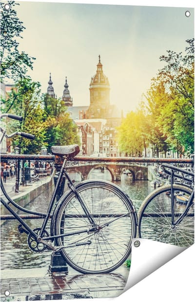 Gards Tuinposter Amsterdamse Brug bij een Gracht met Zonsondergang - 60x80 cm - Tuindoek - Tuindecoratie - Wanddecoratie buiten - Tuinschilderij