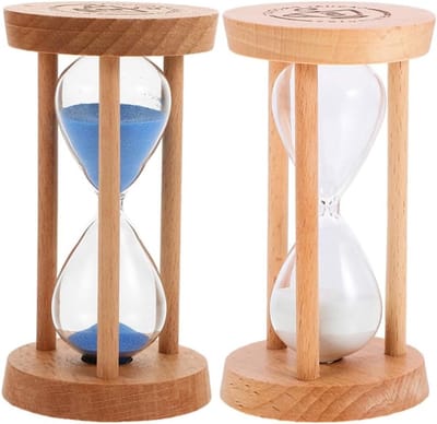Twee Stuks Zandloper van Glas, 5 Minuten Timer met Houten Basis, Decoratieve Zandloper voor Klaslokalen, Keukens en Huizen, 9 cm x 5 cm