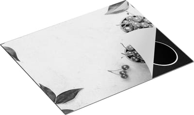 Chefcare Inductie Beschermer Rode Kersen op Wit Beton - Zwart Wit - 65x50 cm - Afdekplaat Inductie - Kookplaat Beschermer - Inductie Mat