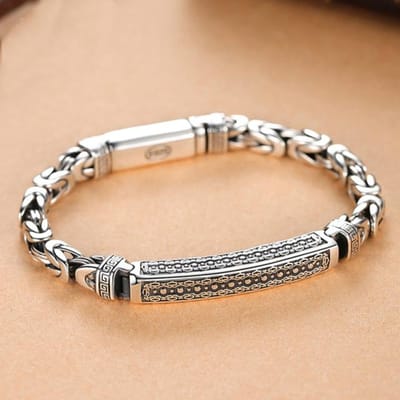 RetroSen nieuwe zilveren sieraden herenarmband persoonlijkheid vredespatroon retro hipster sleutelpatroon gesp geschenkaccessoire 17 - 18cm beige