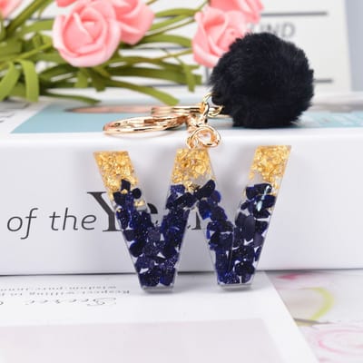 Letter Sleutelhanger A-Z – Luxe Initialen Sleutelhanger met Pompon & Kwastje – Tashanger voor Dames & Meisjes – Accessoire voor Sleutelbos, Handtas, Rugzak & Autosleutel – Persoonlijk Cadeau voor Vrouw, Moeder, Dochter & Vriendin