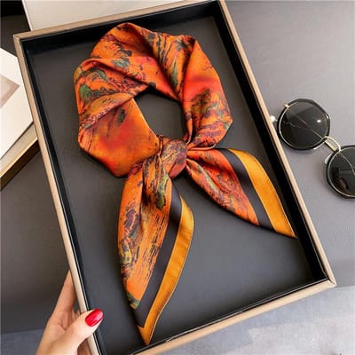 Luxe Mode Sjaals Voor Vrouwen Zomer Sjaal Print Zijde Satijn Hijab Bandana 70*70Cm Vierkante Sjaal Haarband Hijab 70X70cm orange