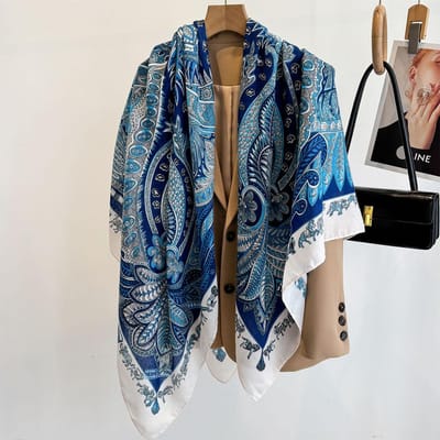 130X130cm Foulard Carré en Soie Satinée à Imprimé de Luxe pour Femmes Été Protection Solaire Châle Hijab Foulard de Cou Bandana Wrap Mode One Size gray