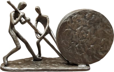 Sculptuur Samenwerken vereende kracht brengt je tot grote hoogte - gietijzer -Brons kleur - 6x22x13