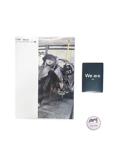 i-dle-[WE ARE] 8e Mini Album FOTOBOEK, met ruilkaart