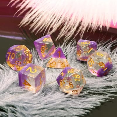Dobbelstenen Set voor RPGs als Dungeons and Dragons | 7 stuks per set | Amethyst Depths | Transparant Doorzichtig en Parelmoer Paars met Glitters en Gouden Cijfers | Met Dice Bag