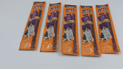5 x vitakraft beef stick lam 12 g meer dan 90% lam + extra vitaminen. zeer lekker voor uw hond