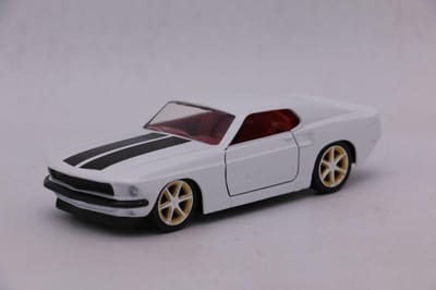Roman's Ford Mustang Custom Fast And Furious 1:32