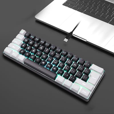 Compact 60% Gamingtoetsenbord met RGB Verlichting - Ergonomisch en Mechanisch Gevoel voor Pc Gamers