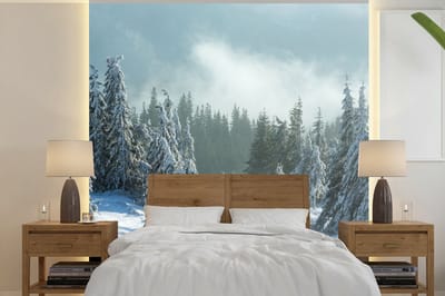 Behang - Fotobehang Bos - Sneeuw - Winter - Breedte 220 cm x hoogte 220 cm