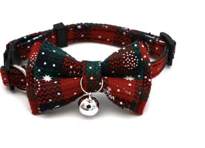 Kersthalsband met strik voor kat of kleine hond rood/groen snowflakes belletje