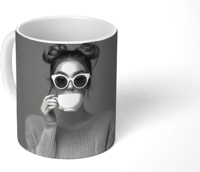 Mok - Koffiemok - Vrouw - Koffie - Zwart - Wit - Mokken - 350 ML - Beker - Koffiemokken - Theemok