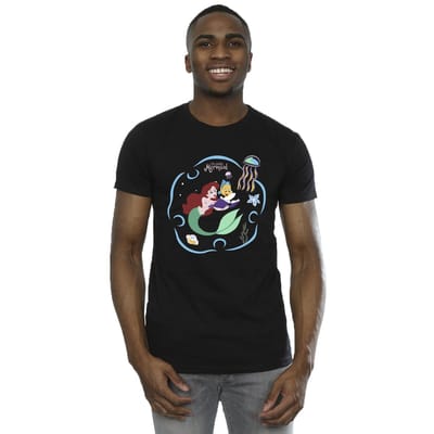 Disney Heren De Kleine Zeemeermin Leest Boek T-Shirt (Zwart)