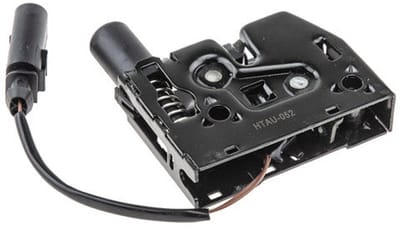 Motorkapslot OEM 8U0823509