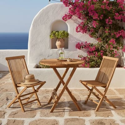 AXI Gia/Mina 60 cm Bistroset 3-delig Teak - AXI Gia Teak Bistroset met 2 Mina Opklapbare Stoelen – Ronde Tuintafel 60 cm Opklapbaar – Houten Tuinset voor Balkon, Terras en Tuin – Compacte Teak Tuinmeubelen Set