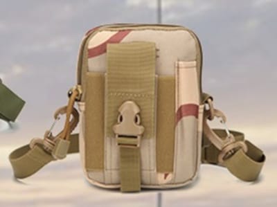 T24-D11 : Schouder & Heuptasje, aan riem of koppel, zand camouflage, draagriem