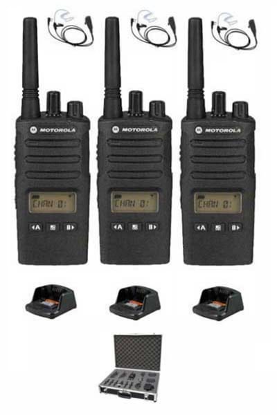 Set van 3 Motorola XT460 IP55 PMR446 met beveiliging oortje tafellader koffer